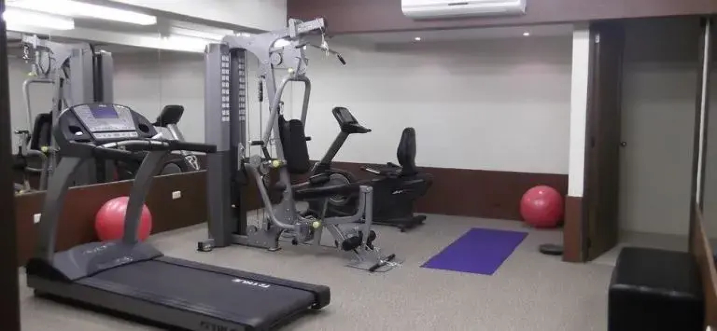 The Green Golf Residence Condominium