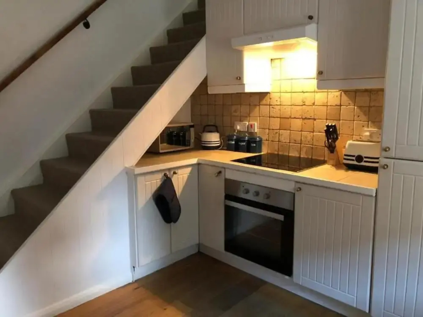 2 Bedroom Holcot Cottage