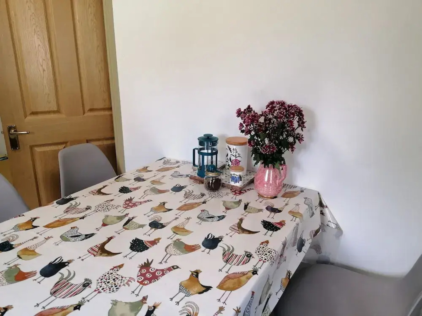 Countryside Cottage Retreat at Ty'r Cwm Farm