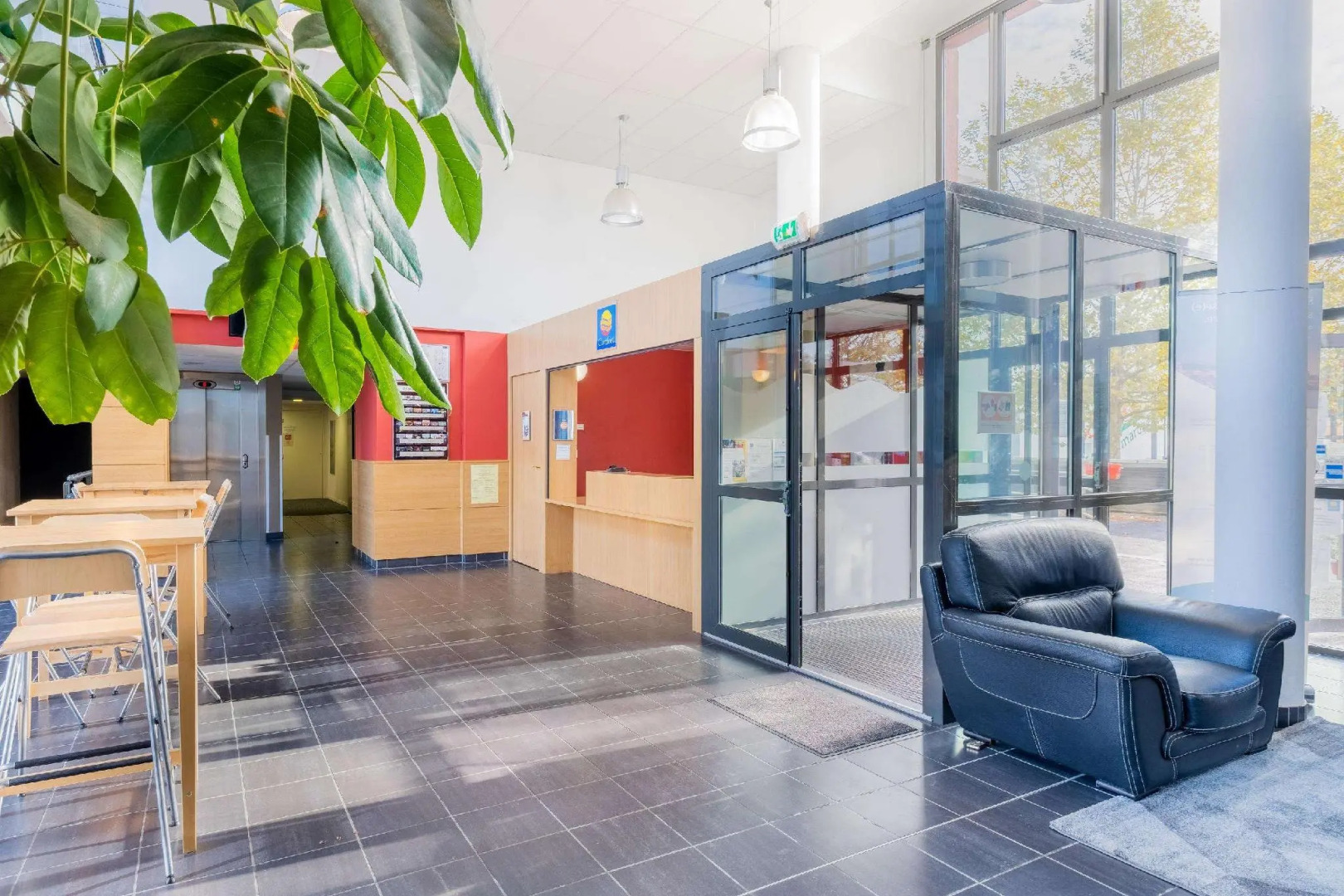 Comfort Suites Pau Idron