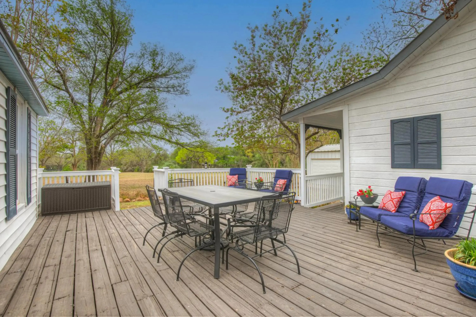 Awesome Haus With Gameroom, 4blks to Center of Town!