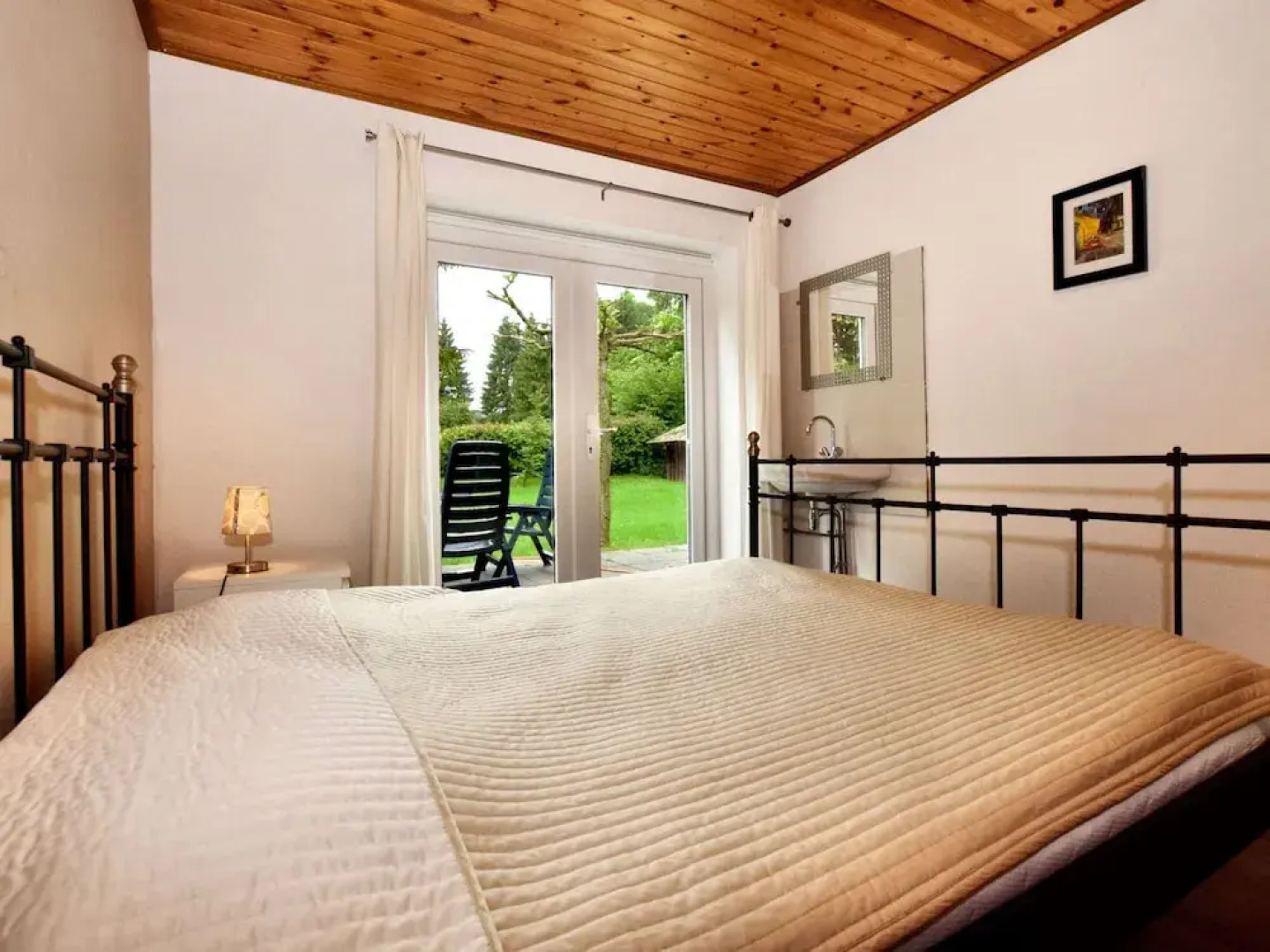 Charming Holiday Home in Gouvy with Hot Tub