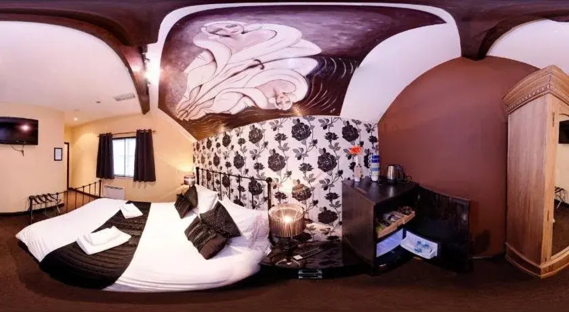 The Old Bath Arms Hotel