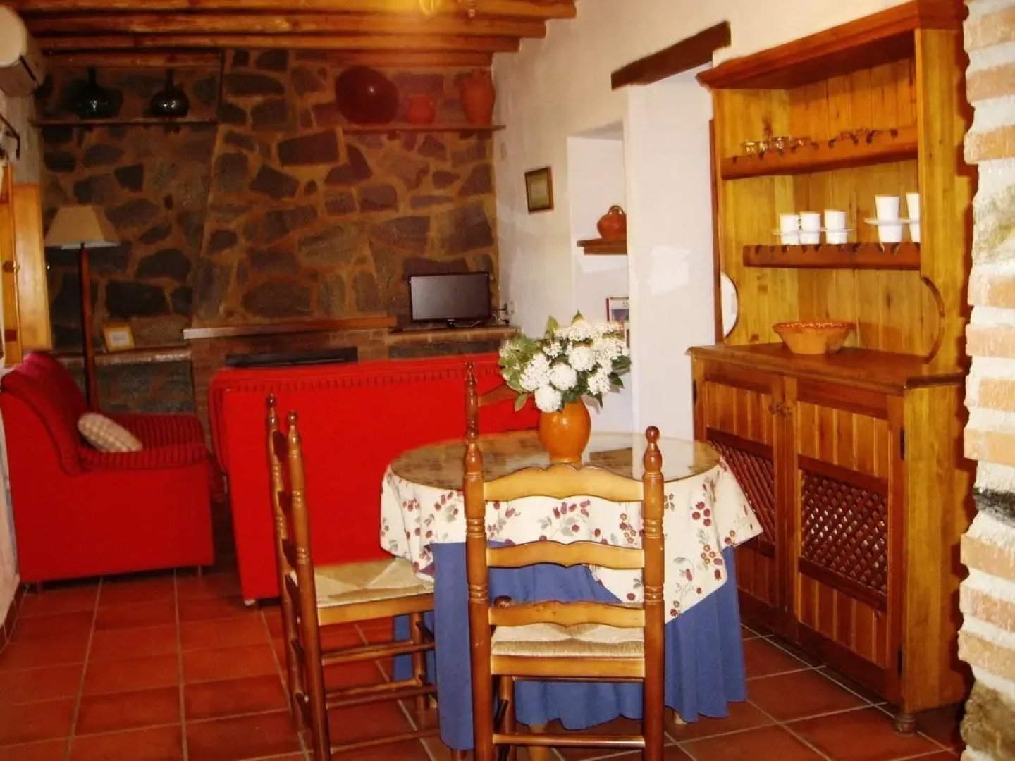 Rural Farmhouse in Valencia de Alcántara With Pool