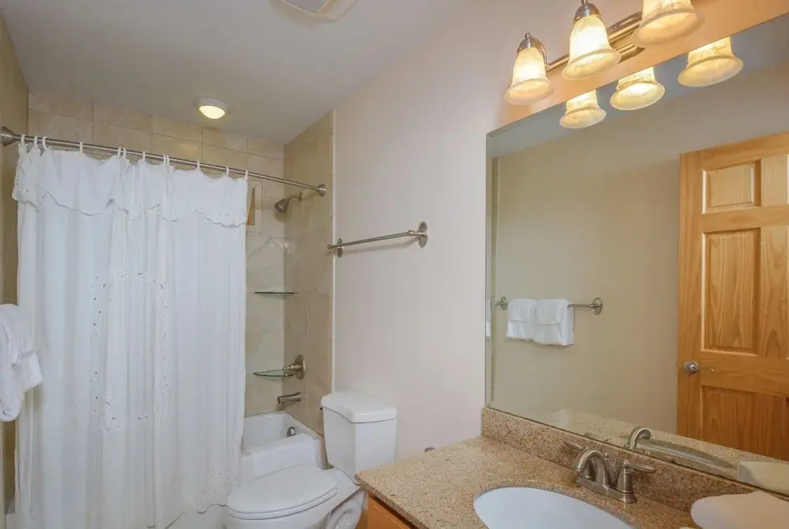 Lakeview Cottage 3 Bedroom House