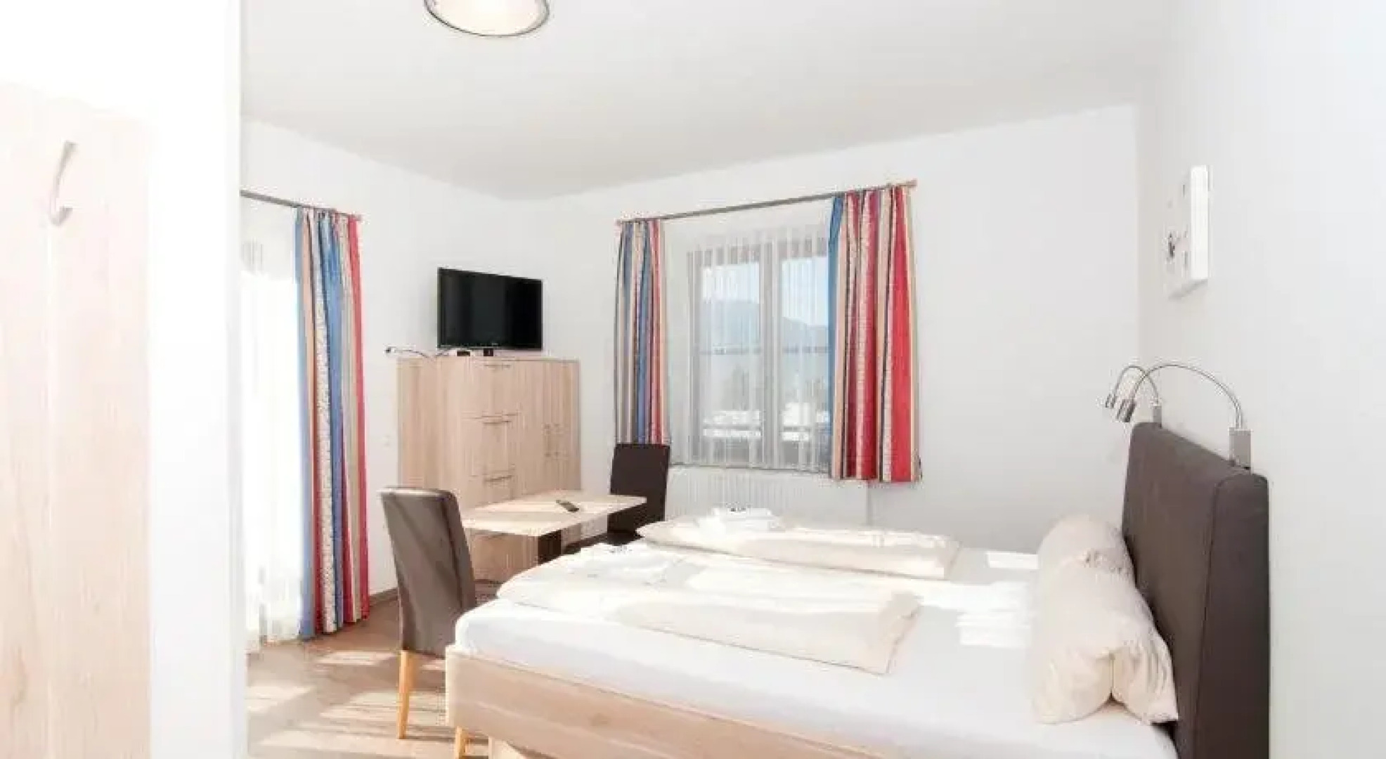 Gasthof Pension - Café Konditorei Hassler