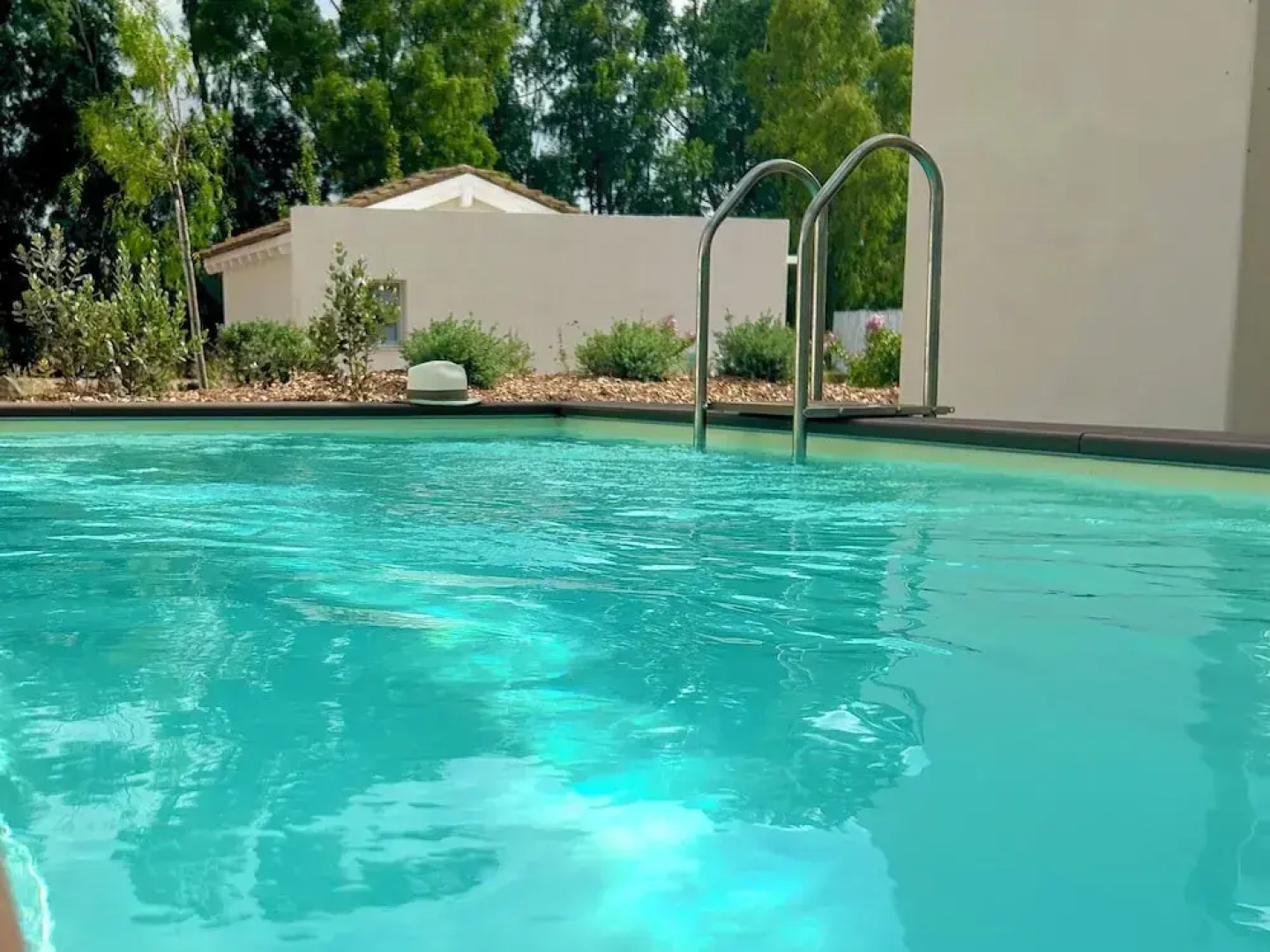 Is Cheas wine farm boutique hotel