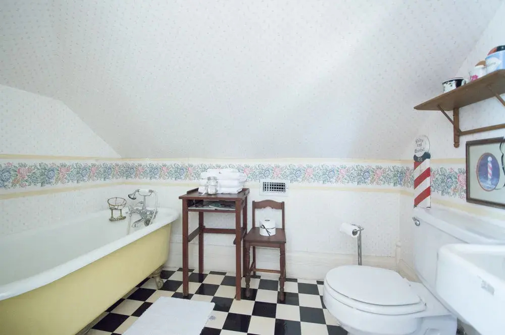 Munzesheimer Manor Bed & Breakfast