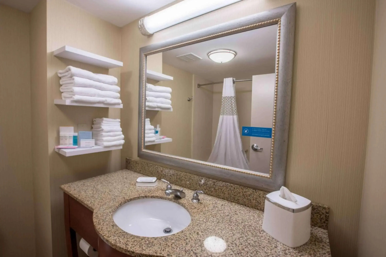 Hampton Inn & Suites Tilton