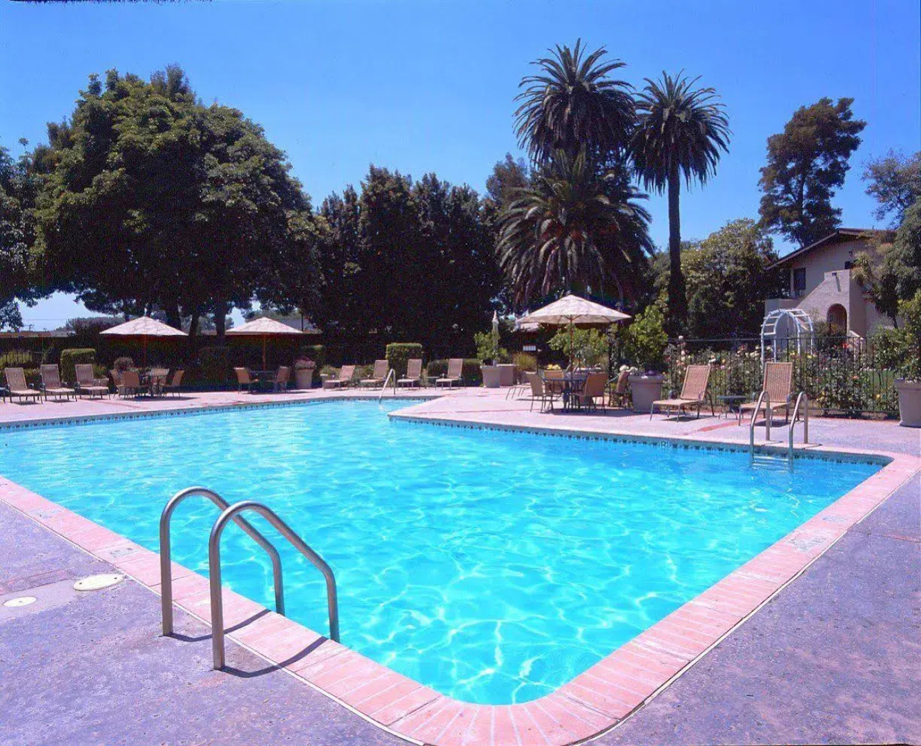 Historic Santa Maria Inn