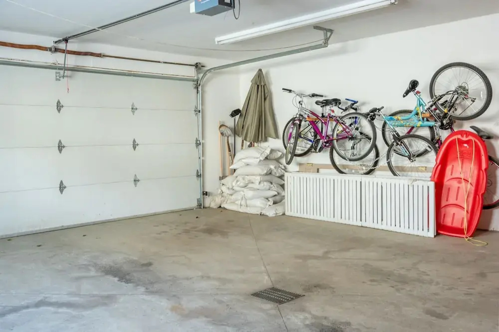 Yeagr Home Elkhorn by RedAwning