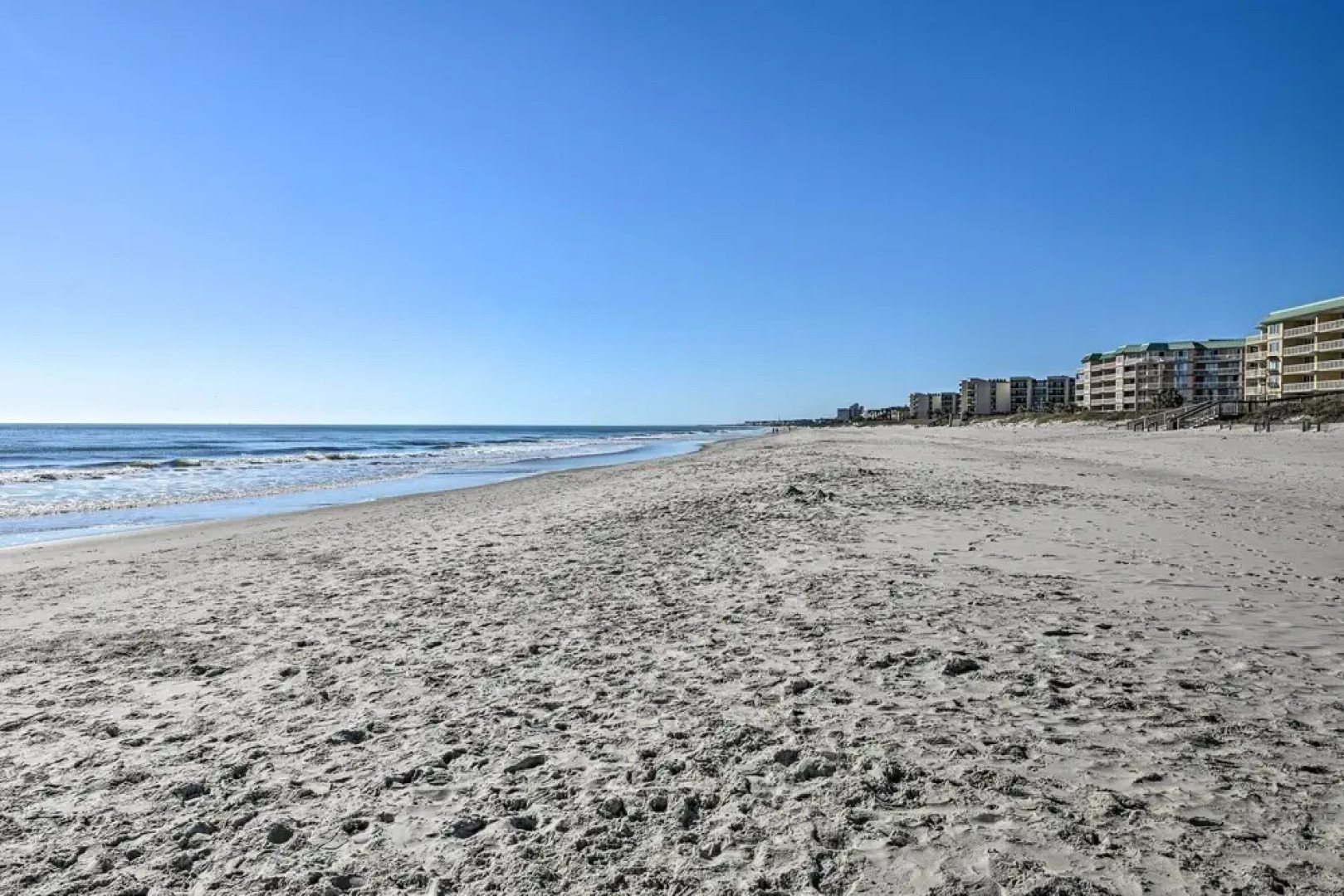 Resort Villa on Golf Course With Beach Access!