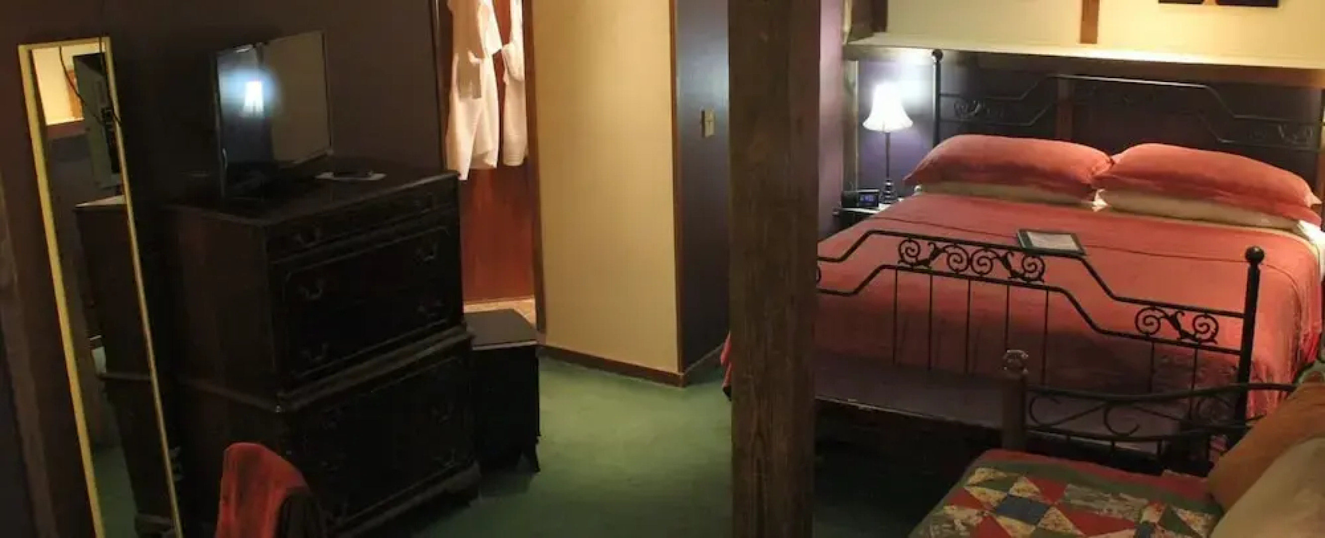 Whispering Pines Bed and Breakfast