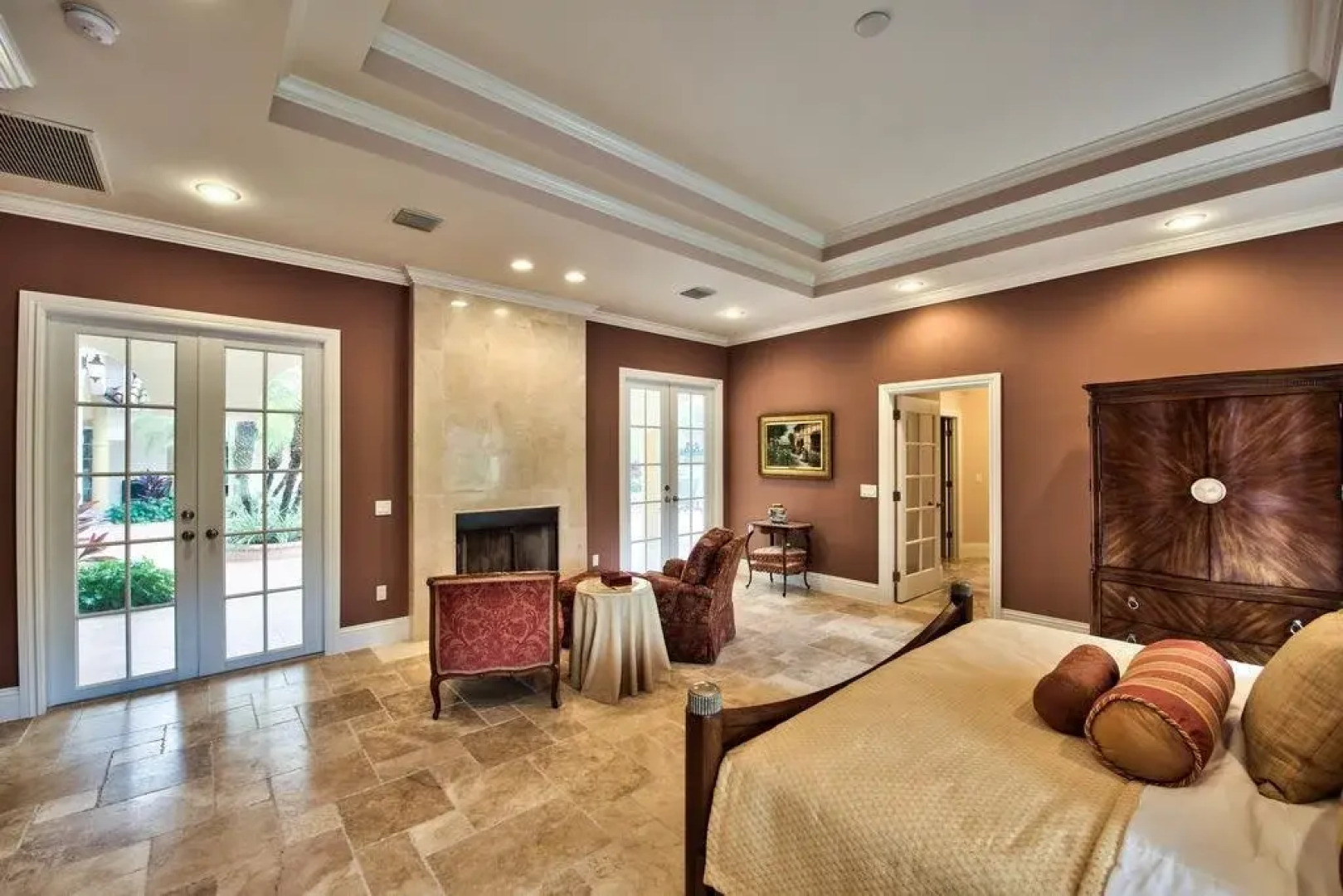 Knickerbocker Estate