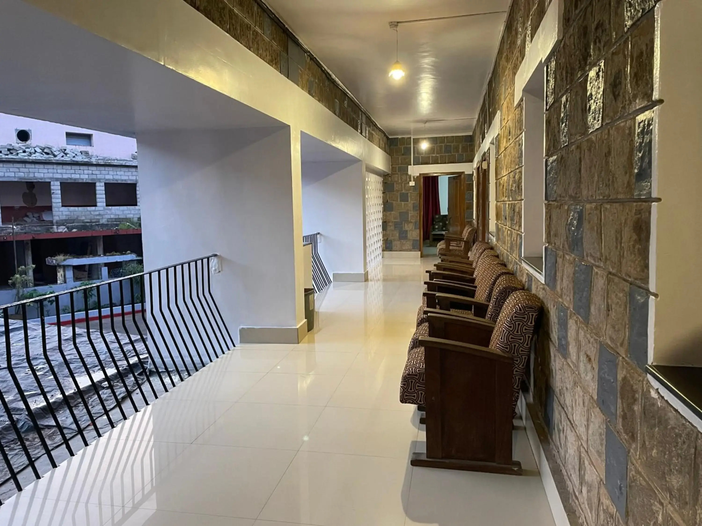 Hotel Caveri