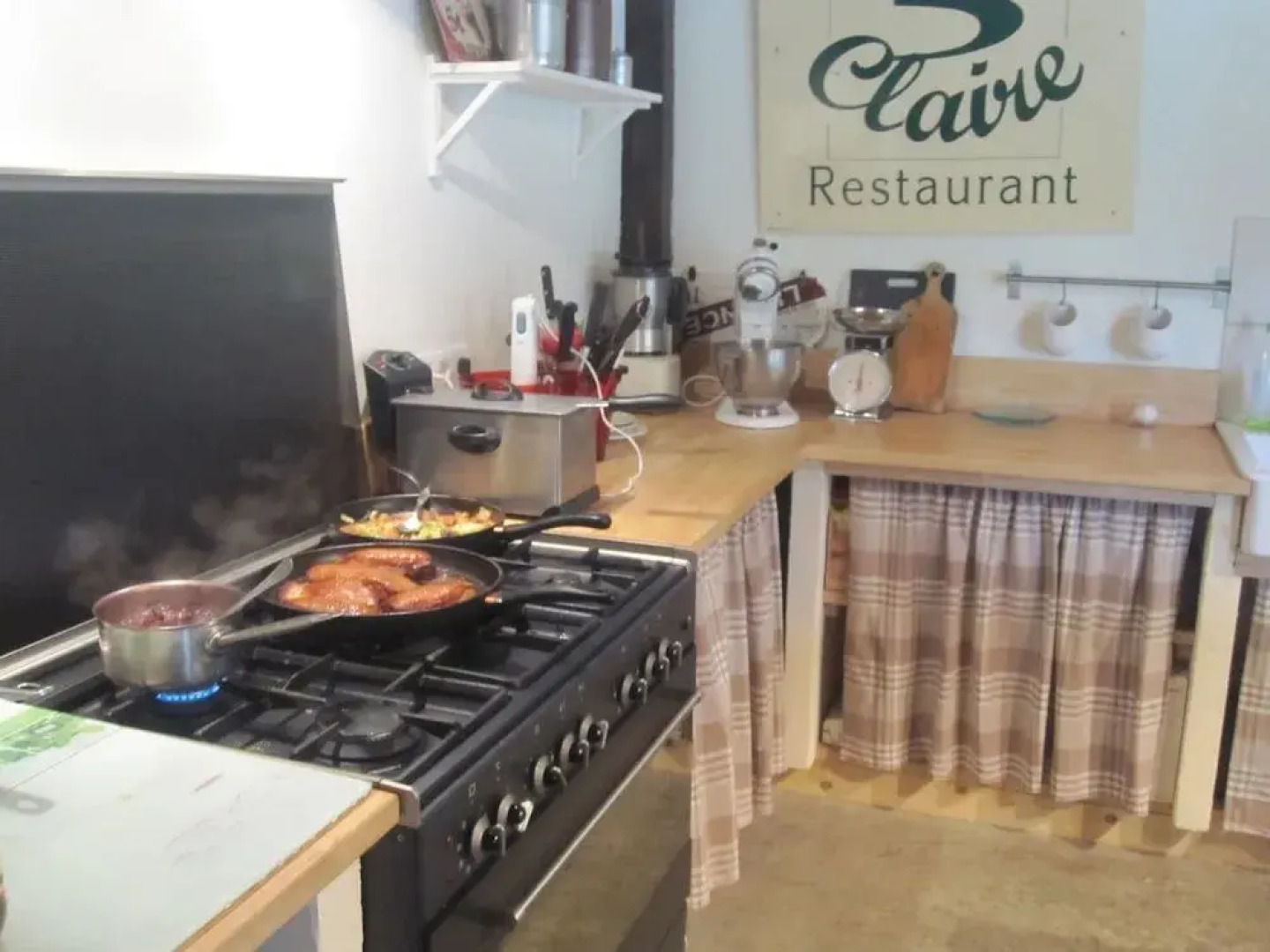 Sur Le Chemin Des Buvats