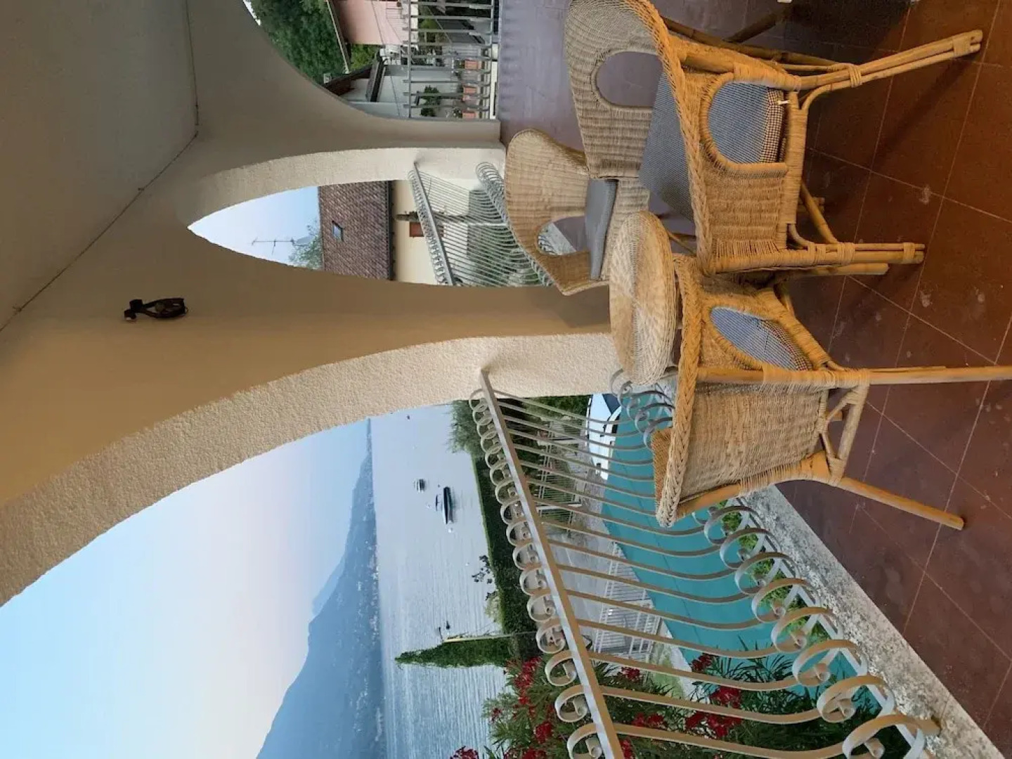 Magnolias Garda - Near Mokai Beach