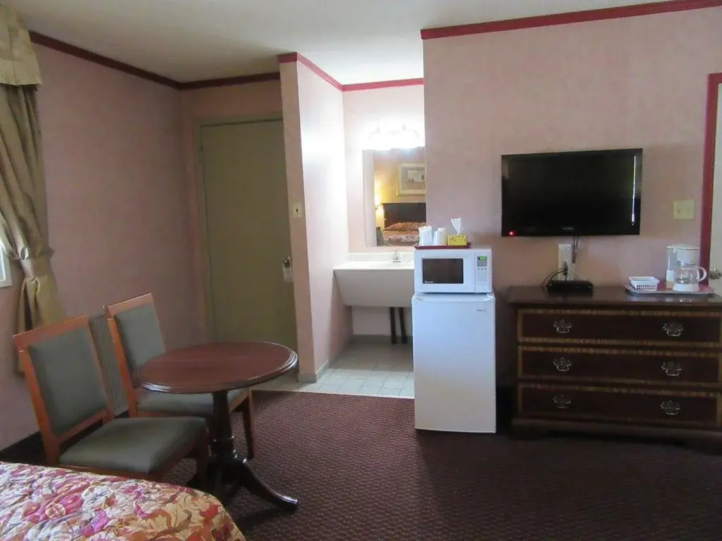 The Village Inn Motel