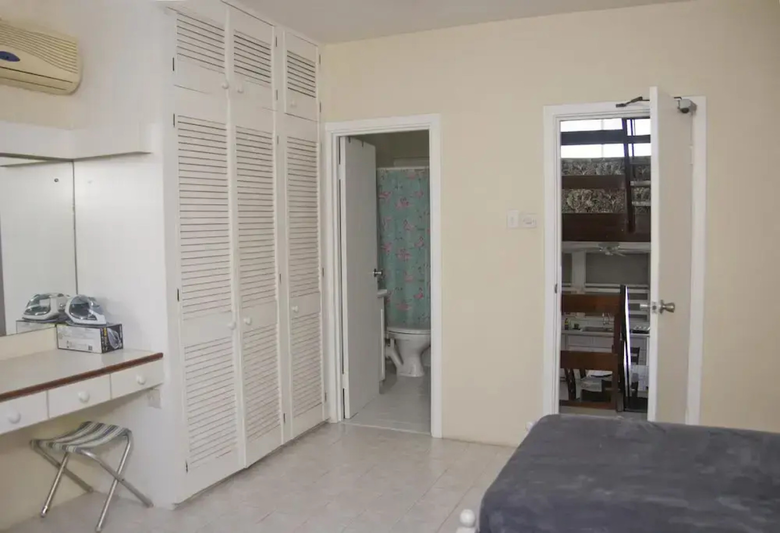 Beautiful Three Bedroom Beachfront Villa