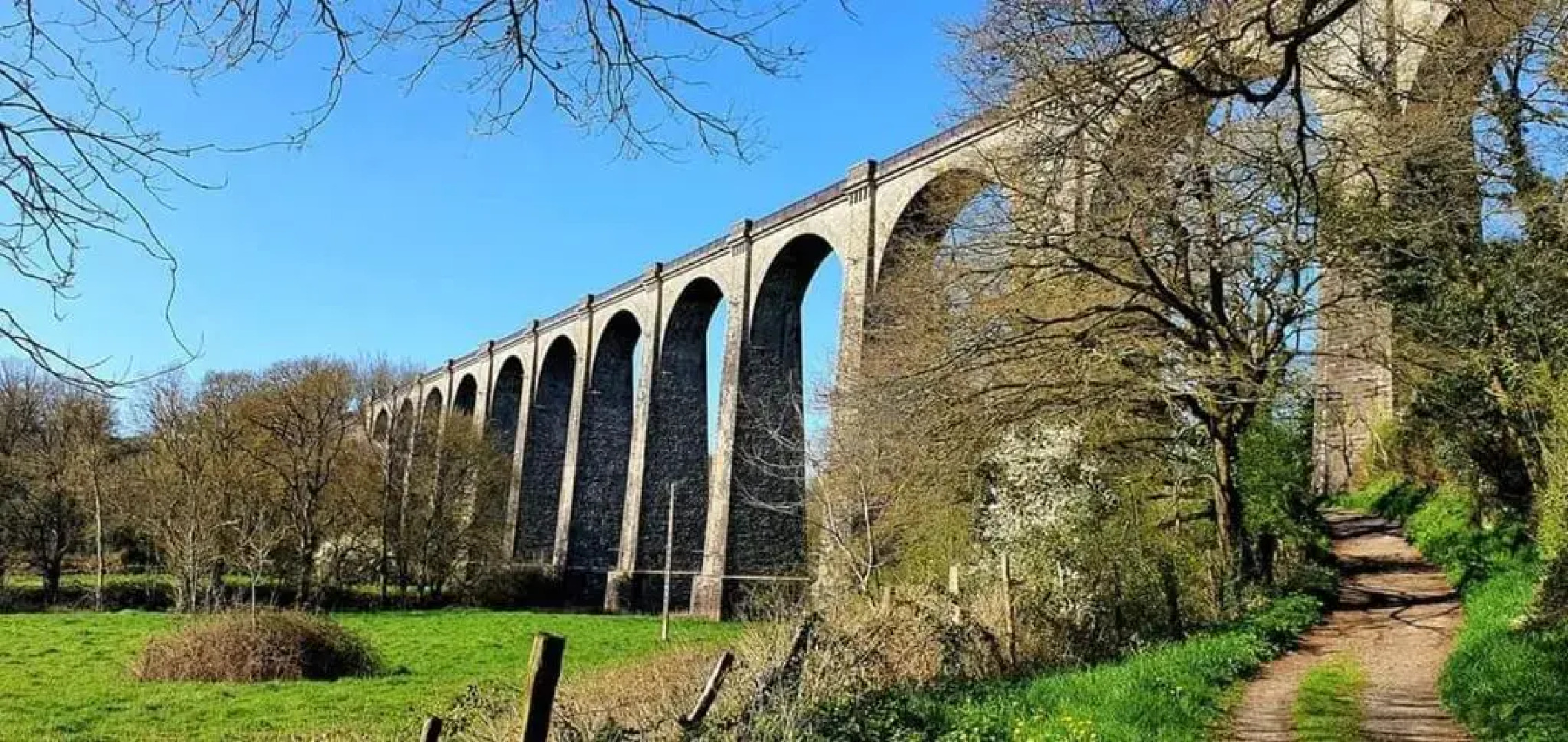 2 appartements séparés 2 et 5 couchages au Rez-de-Chaussée à Chambretaud, 5 min Puy du Fou