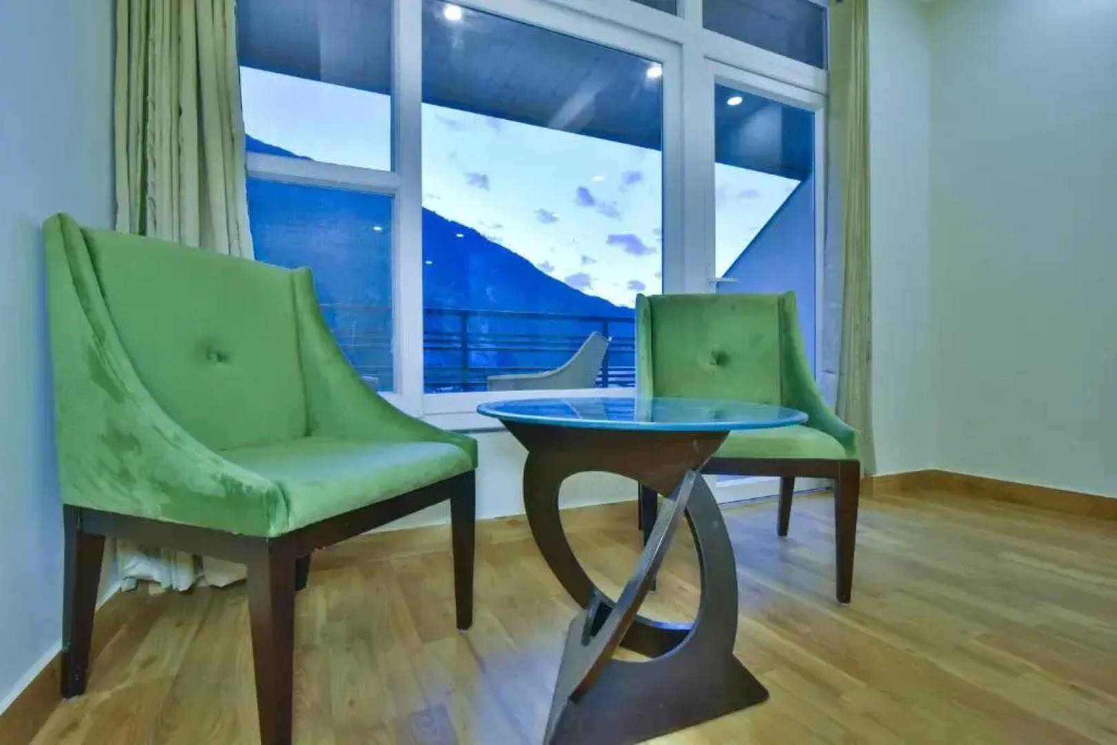 Hotel Asian International