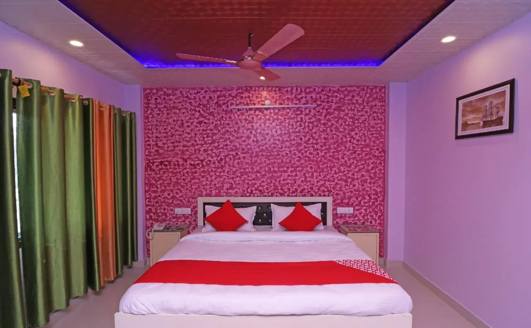 S.J Hotel's by OYO Rooms