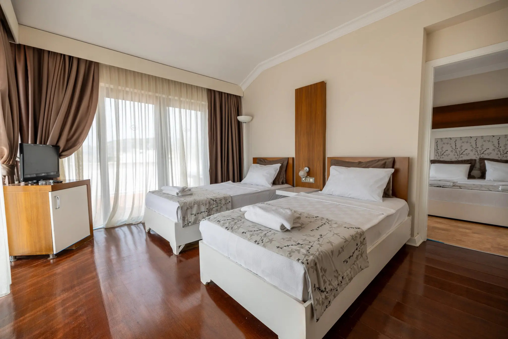 Sentinus Beach Hotel