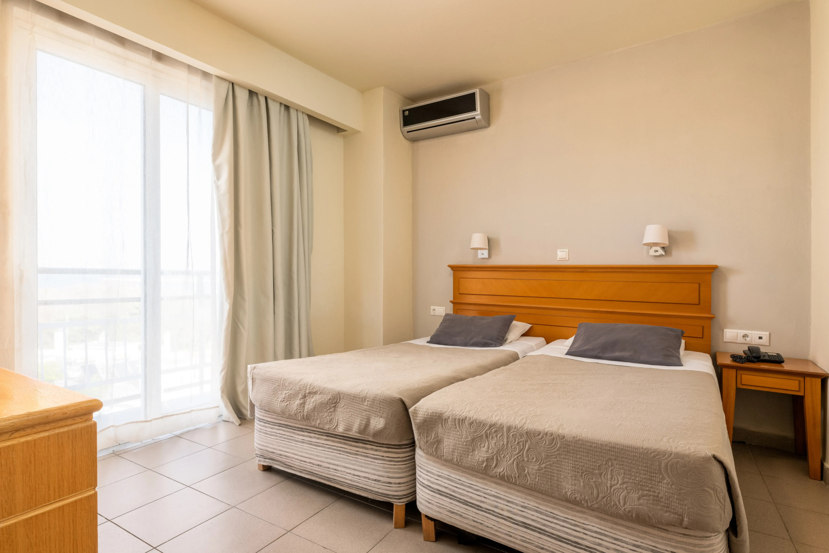 City Plus Rhodes Hotel