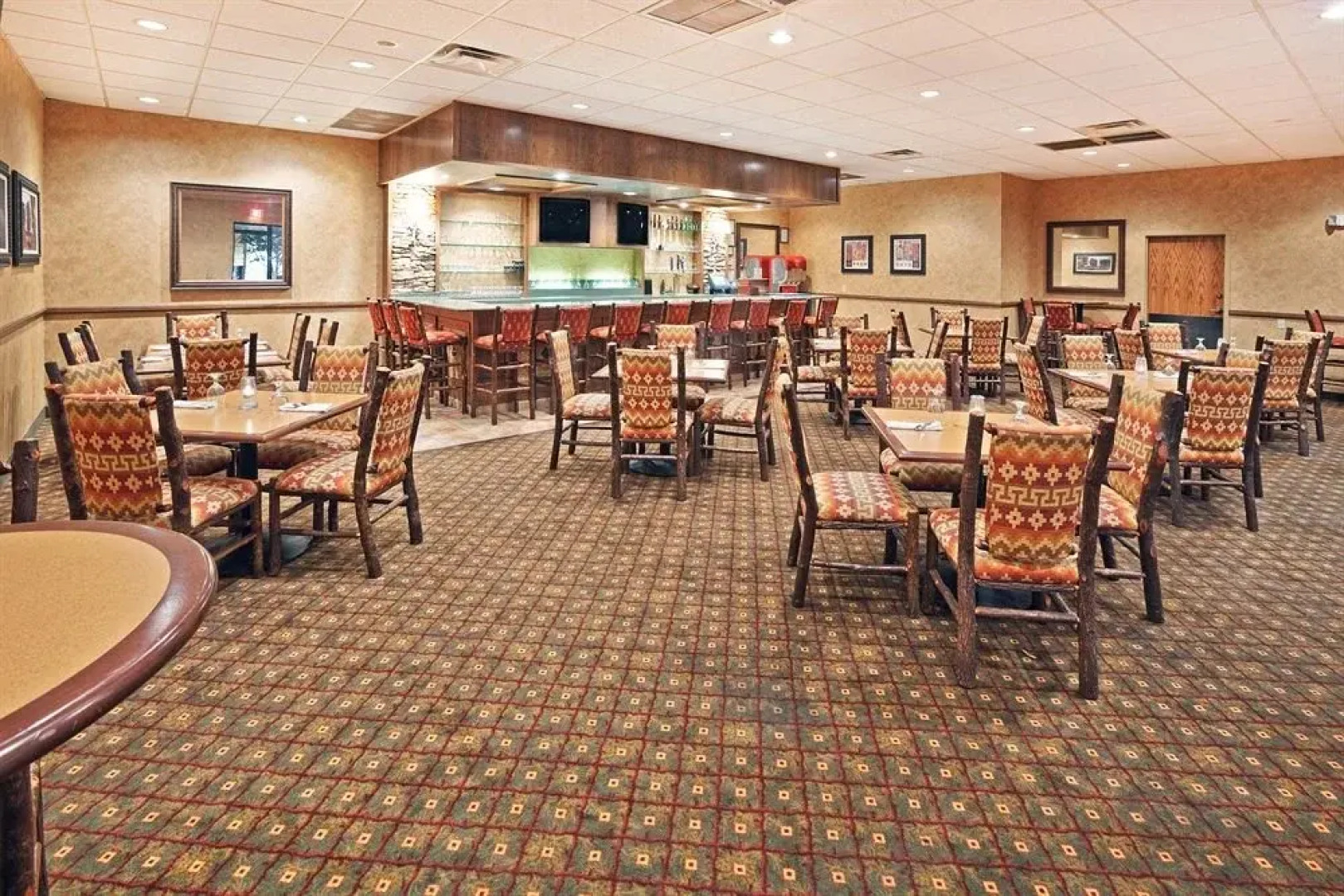 DoubleTree by Hilton Hotel Joplin