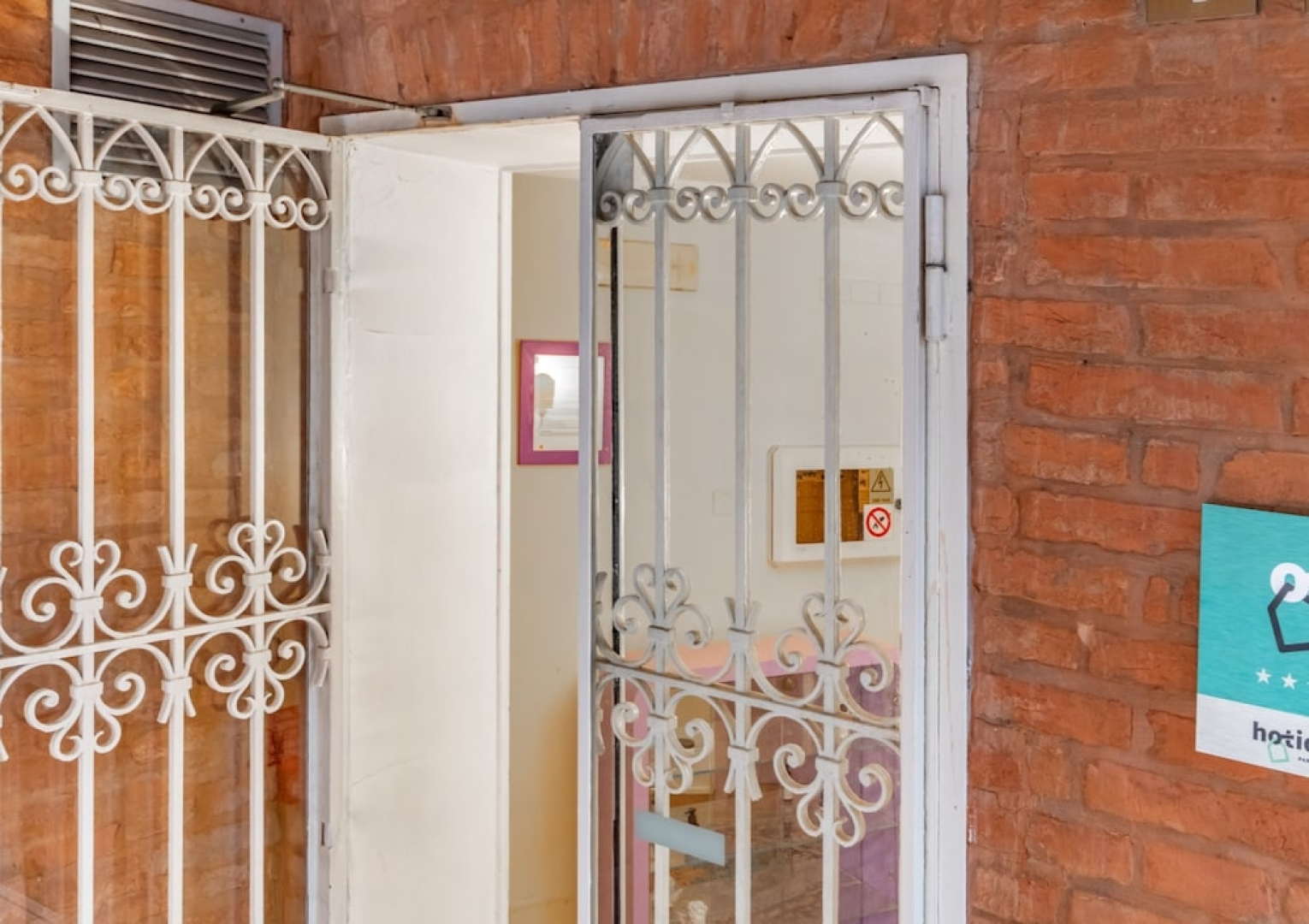 HOTIDAY Room Collection - Ferrara