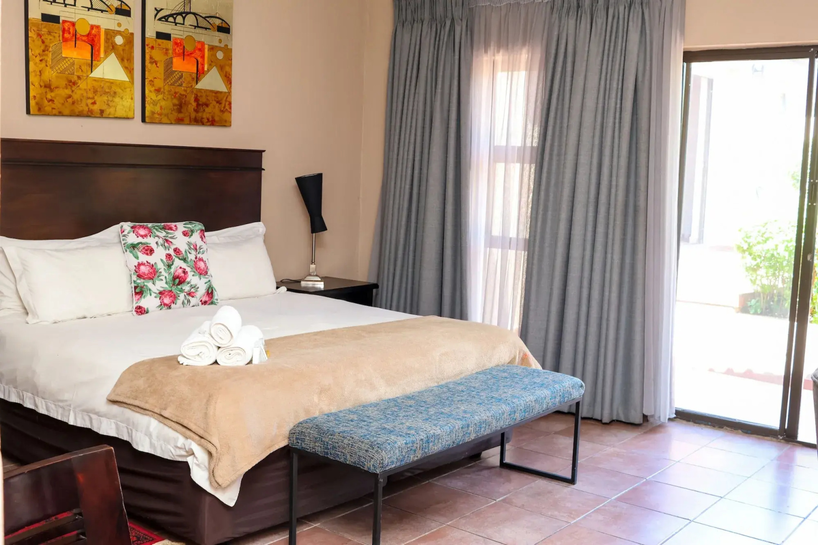 Thaba Legae Guest Lodge