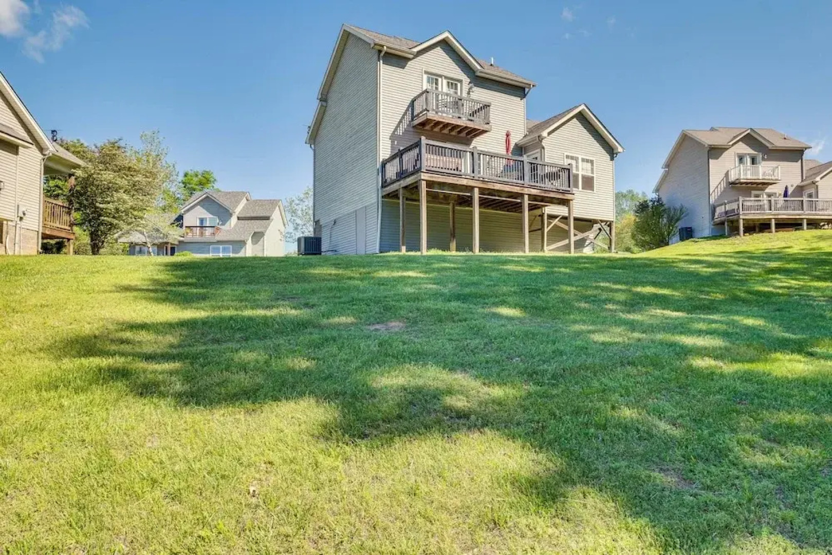 Taylorsville Lake Cottage Rental w/ Hot Tub!