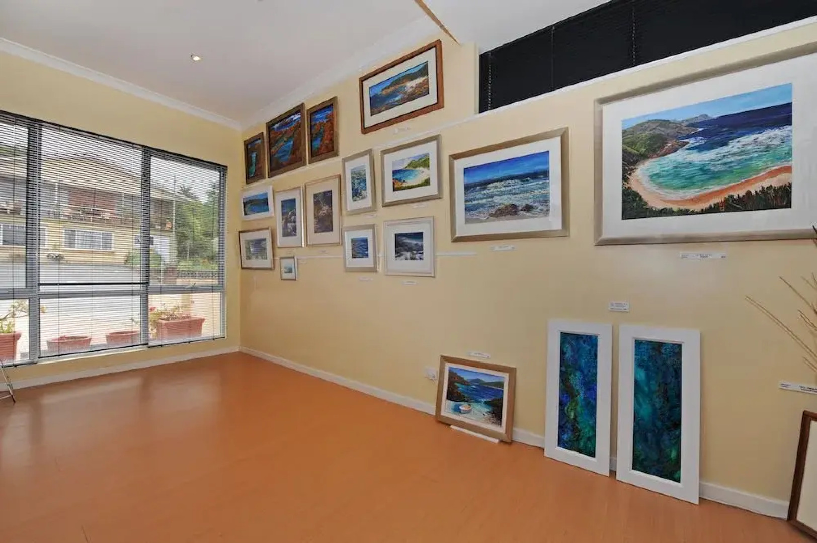 Albany View St Lodge B&B