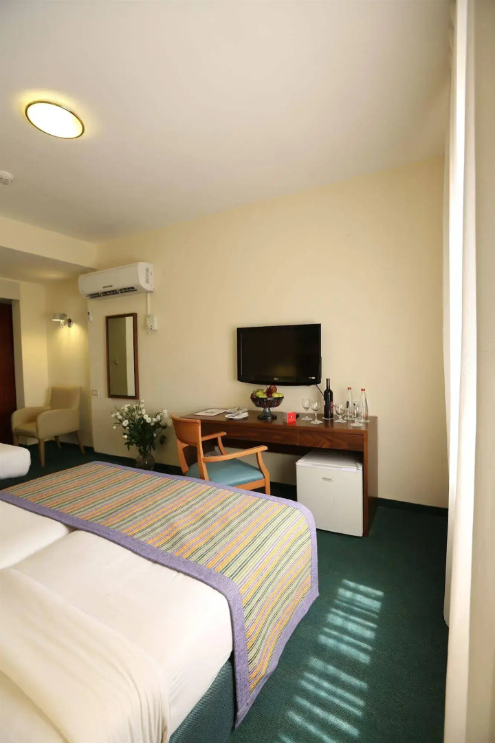 Jacob Tiberias by Jacob Hotels