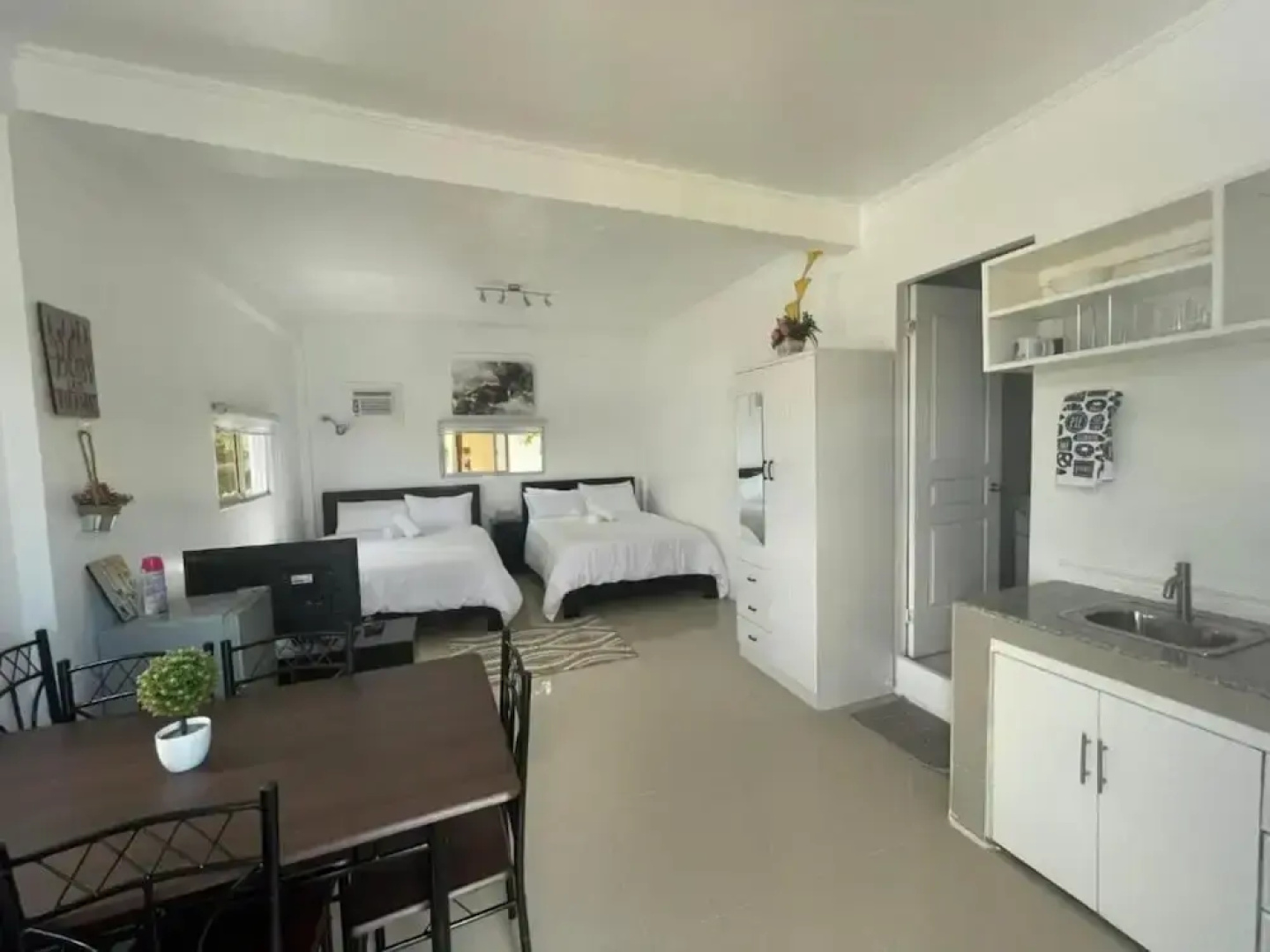 Lopez Beach Resort