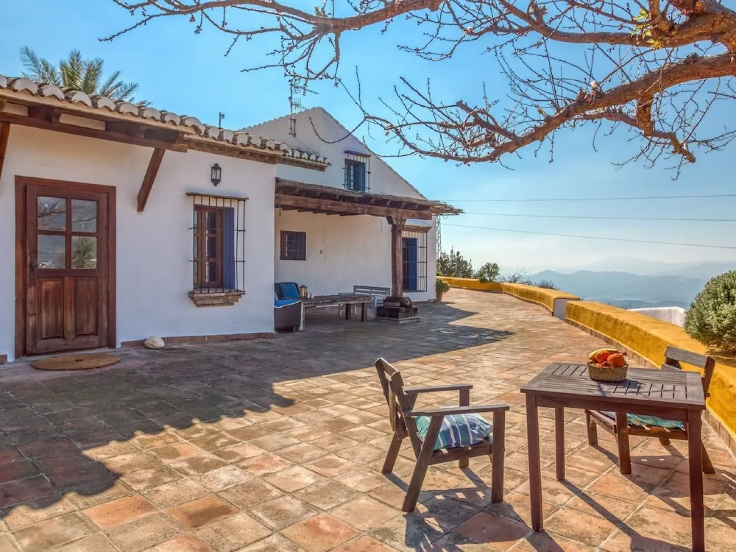 Pretty Cottage in Alcaucín with Private Swimming Pool