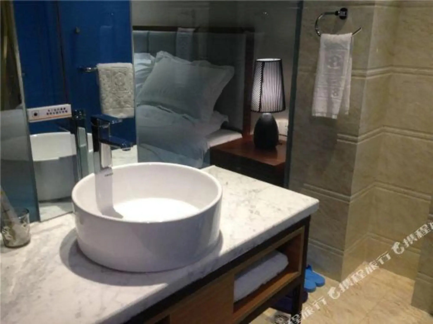 Super 8 Kaifeng City Government