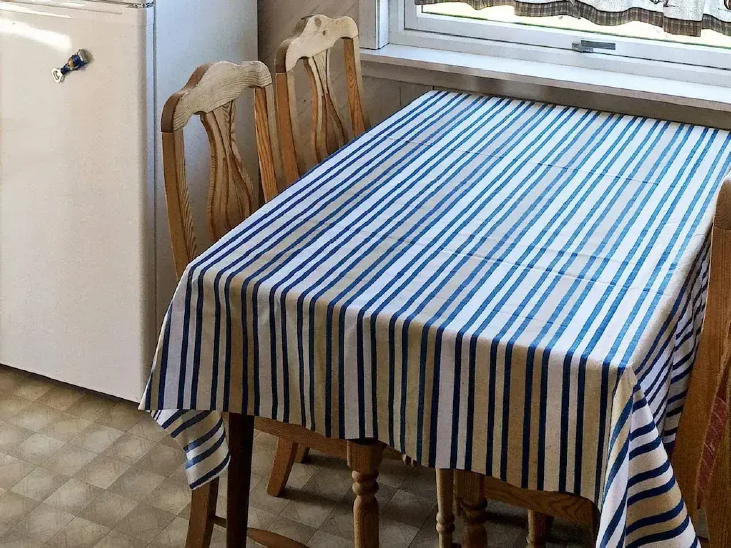 6 Person Holiday Home in Dyrvik