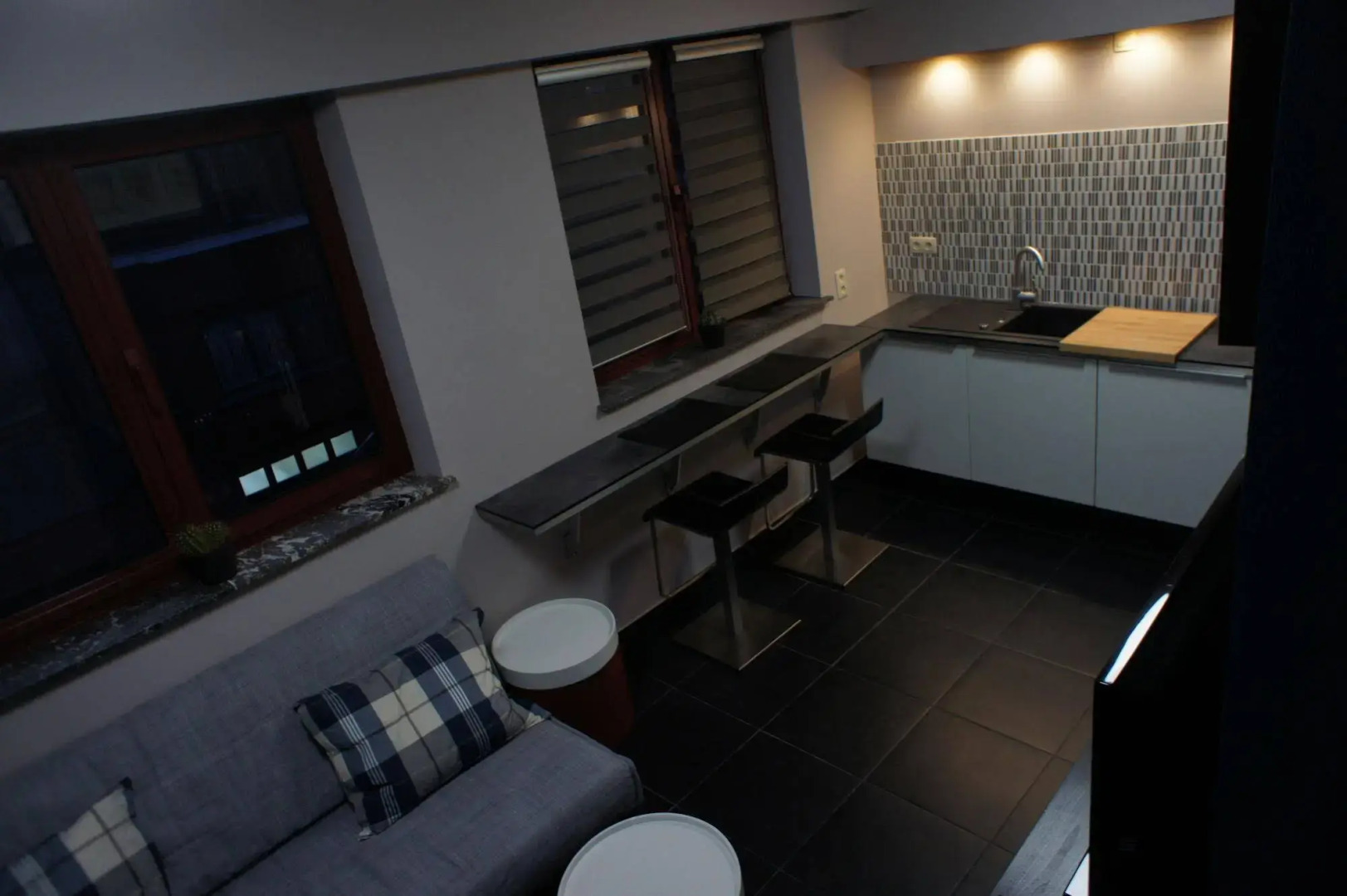 J and R Brussels City Apartment