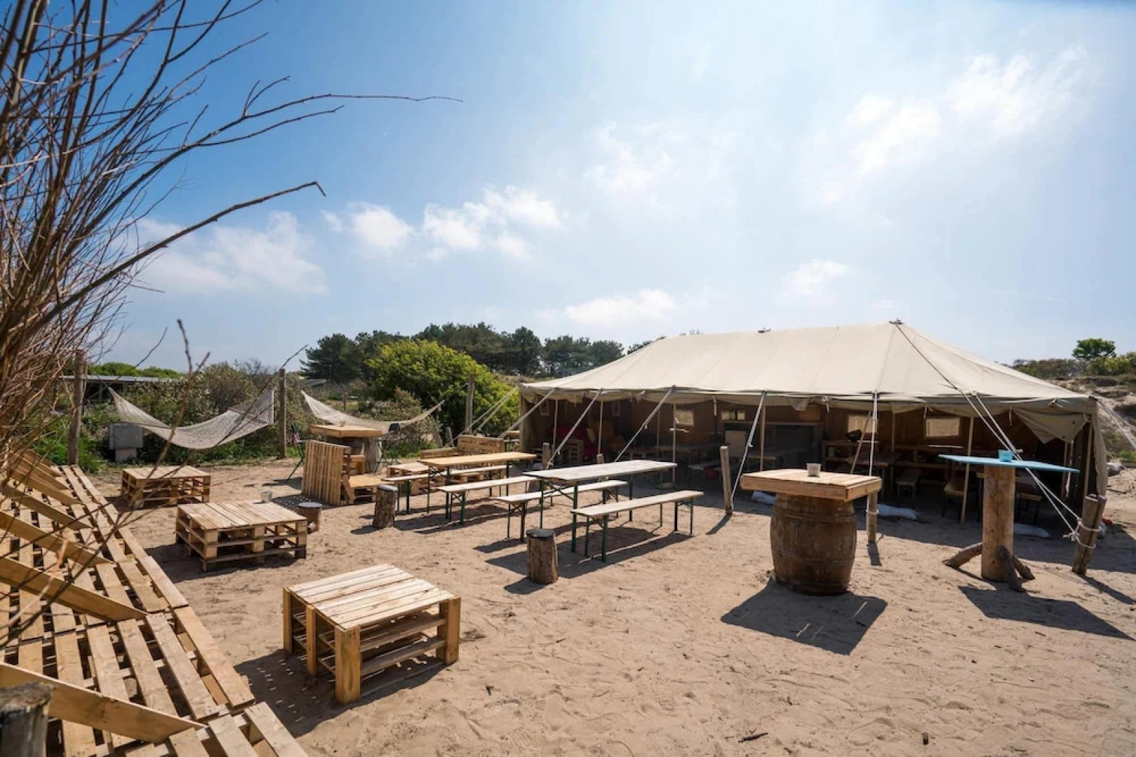 Surfana Surf Hostel Bloemendaal Campsite