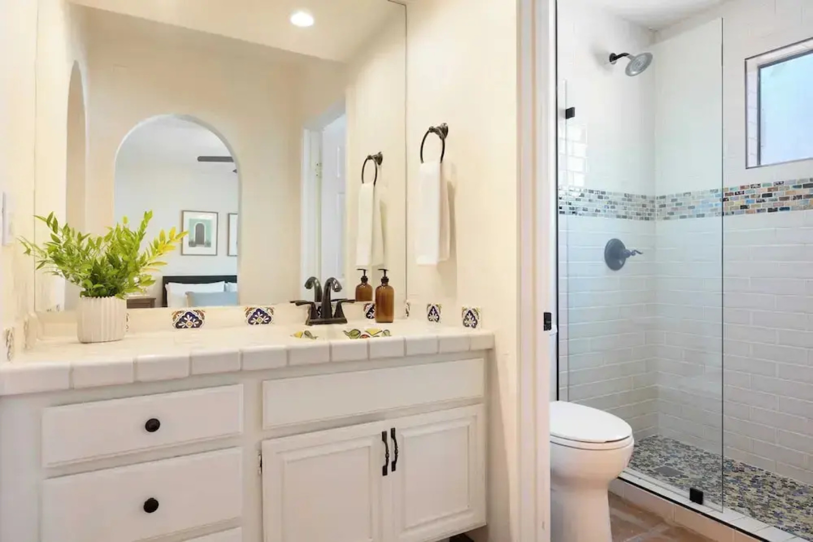 Sleeps 20! Architectural Mansion w/ Pool, Indoor Tennis Court, Game Room Starlight Estate by Avantstay