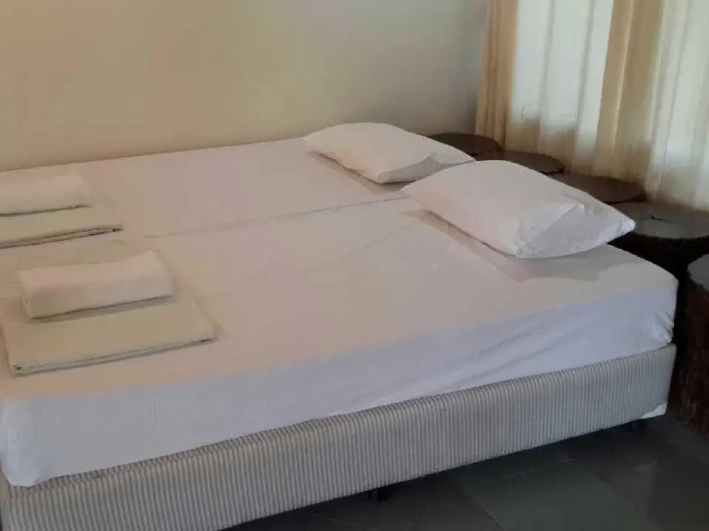 Baandin Rimnum Resort