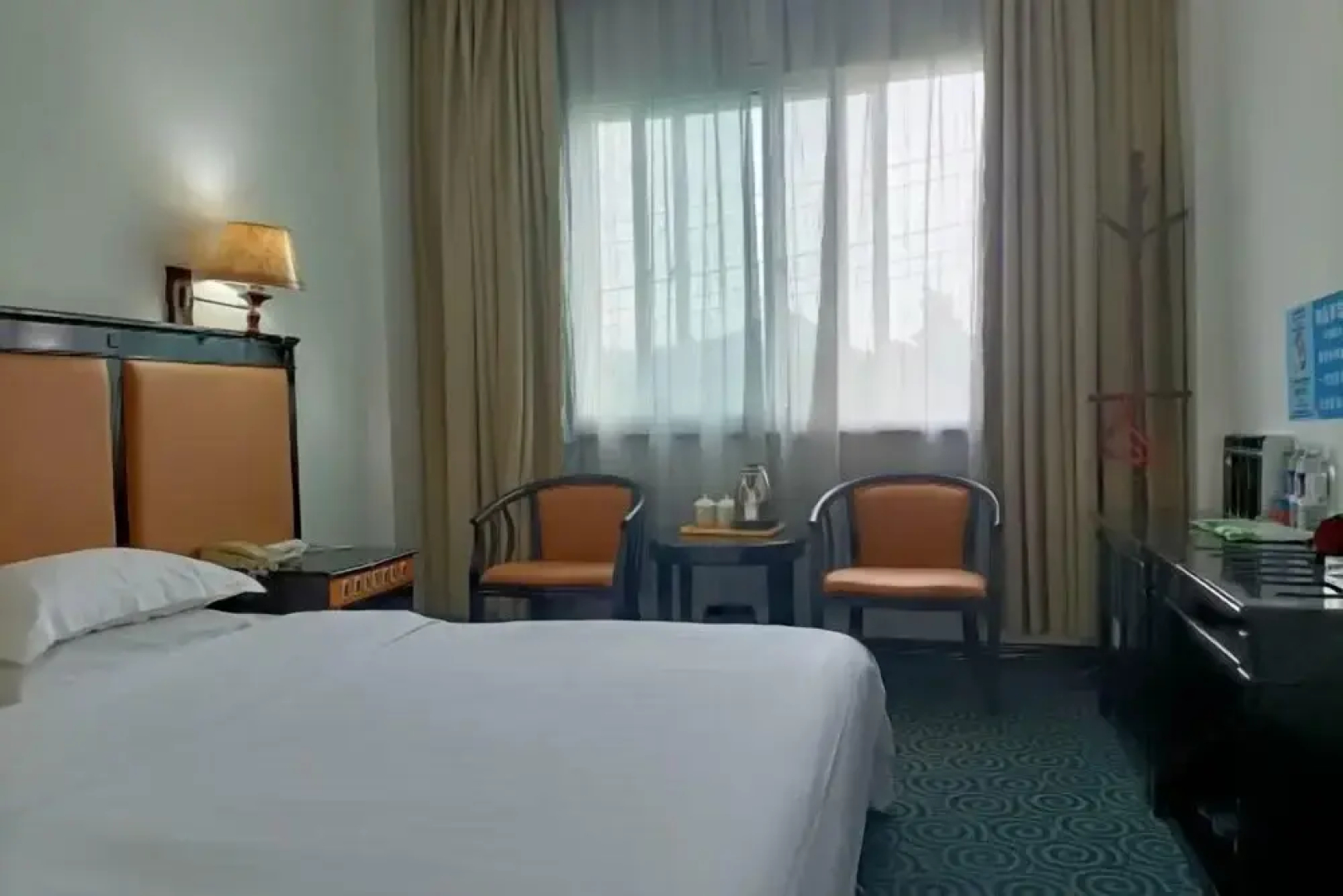 Sunshine Hotel