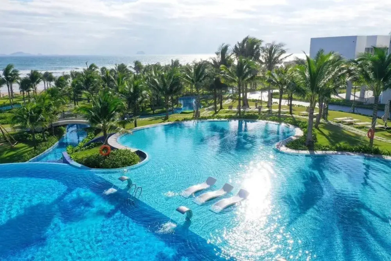 Arena Cam Ranh Ocean View Resort