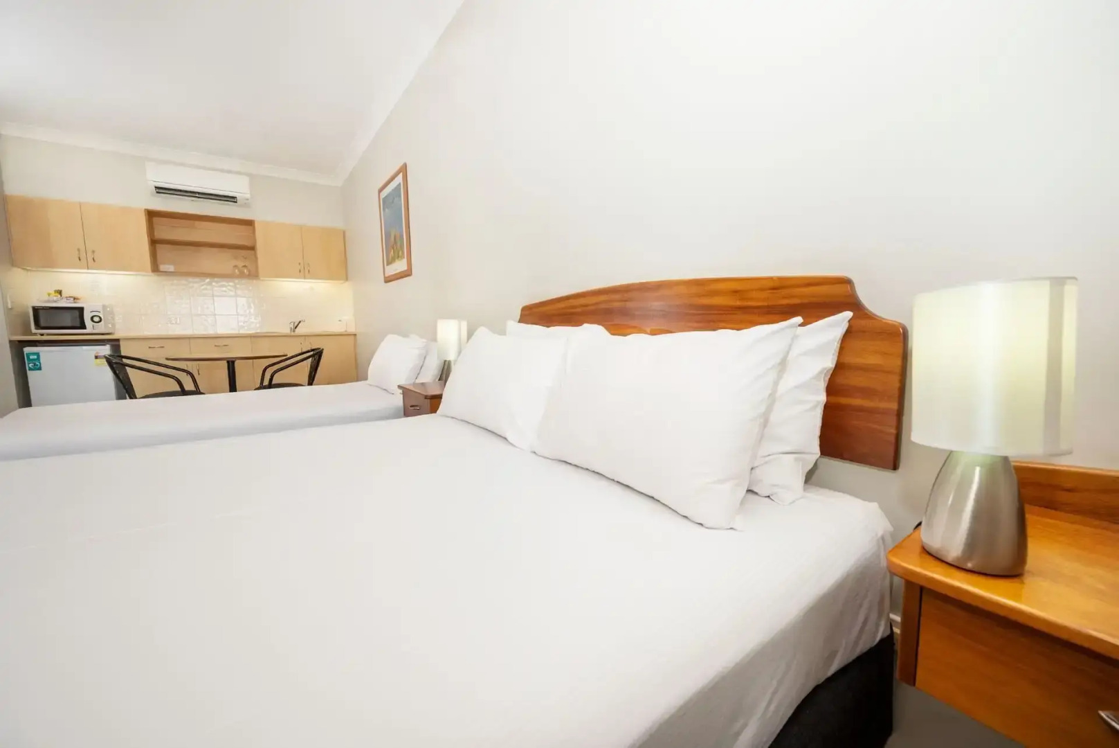 Shamrock Gardens Motel