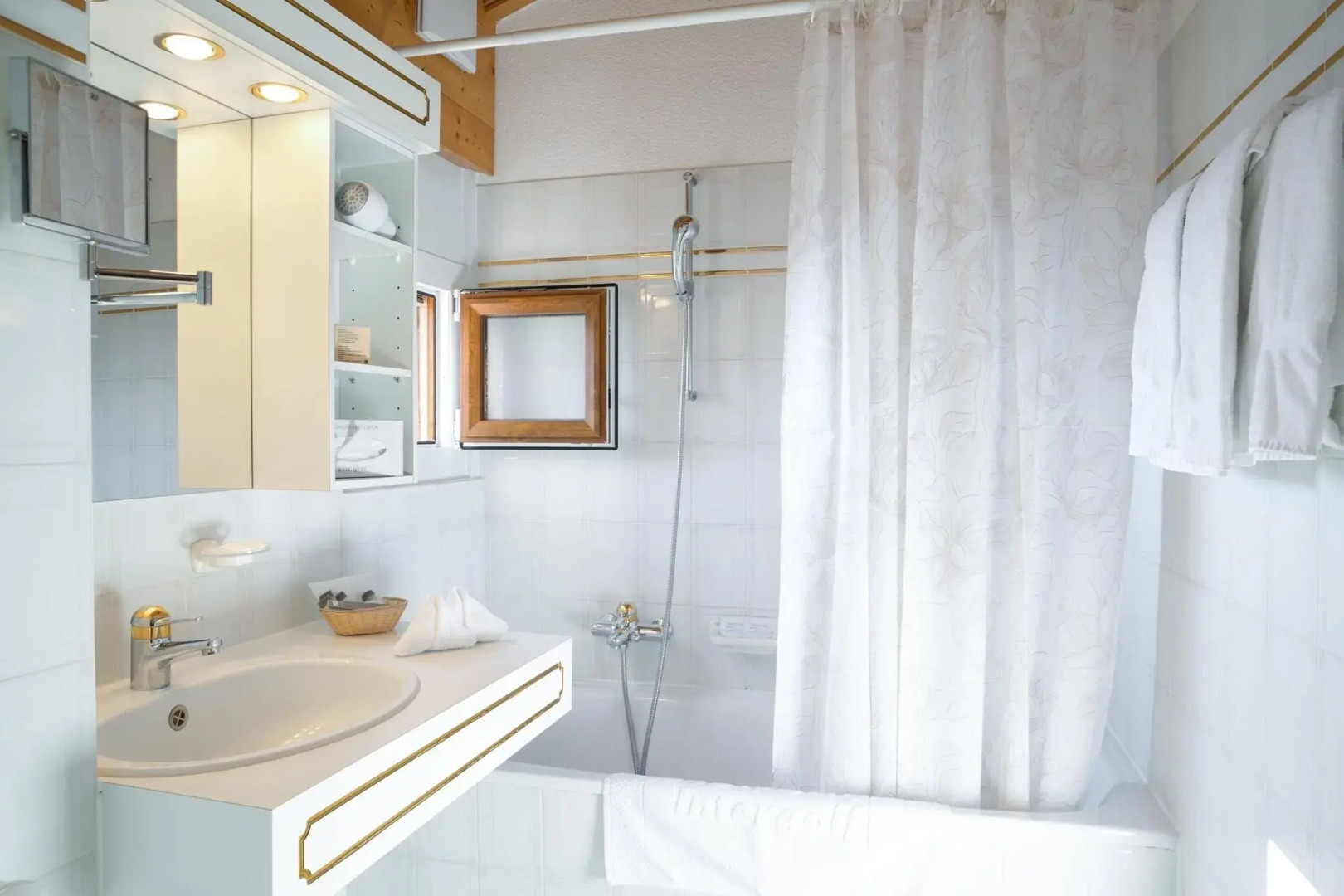 Hotel & Aparthotel Helvetia Intergolf