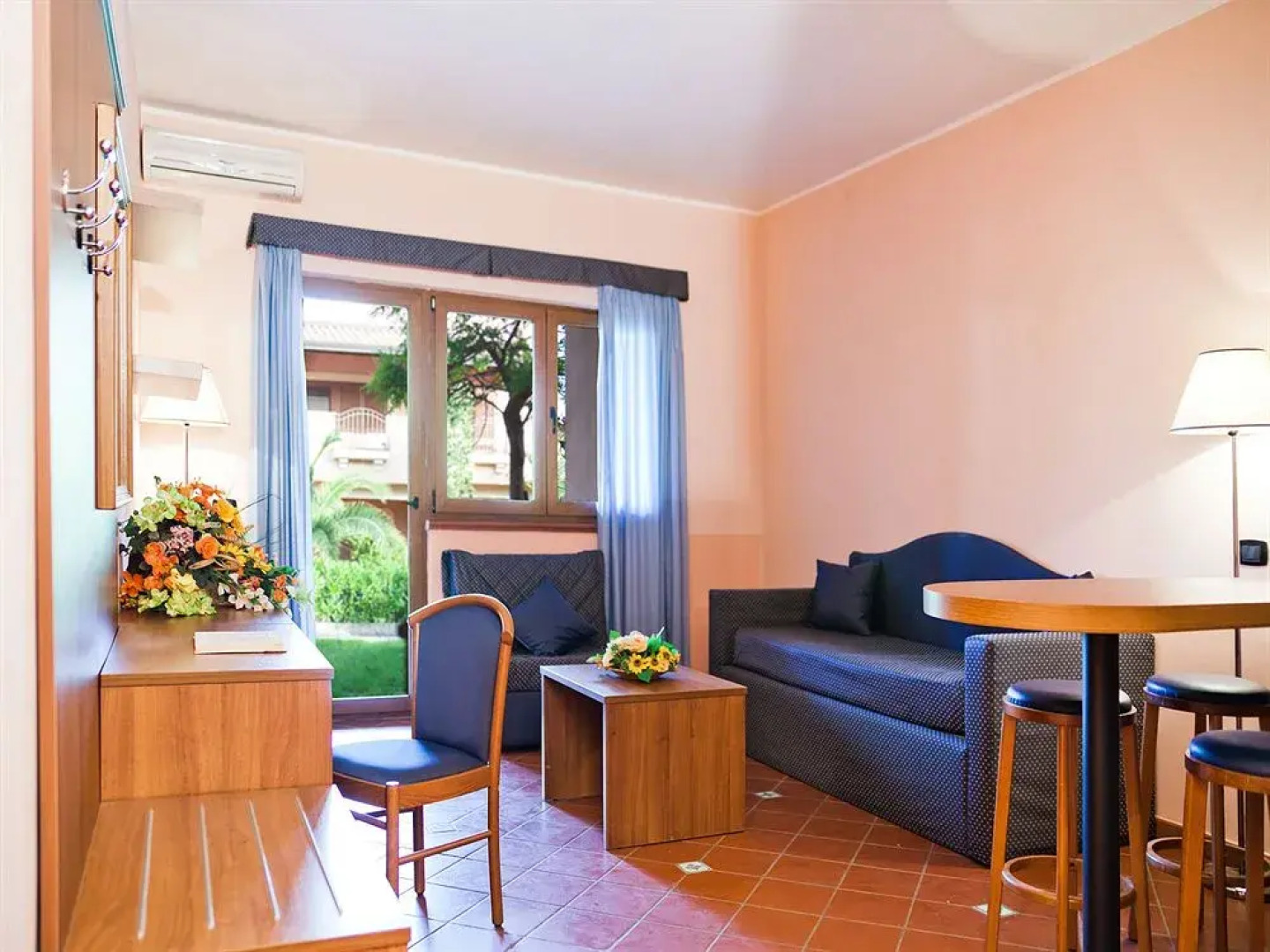 Tindari Resort & Marina Beach