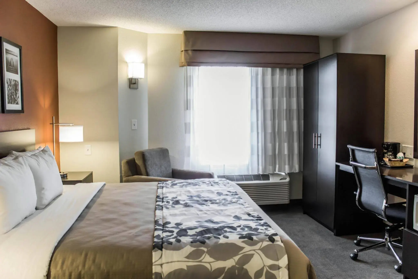 Sleep Inn & Suites Spring Lake - Fayetteville near Fort Bragg