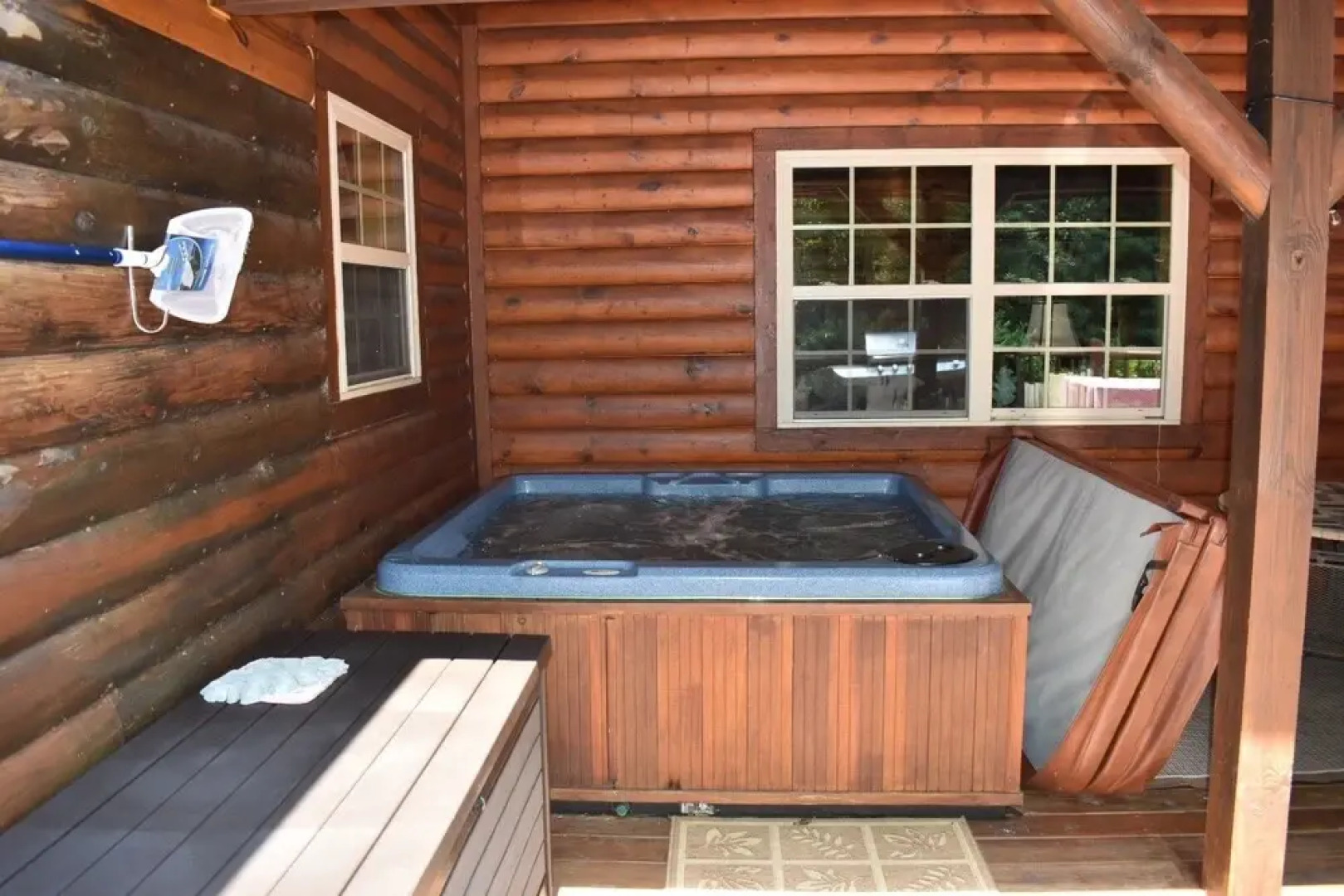 Tree Top Lodge - Gorgeous Lake Cabin With Hot Tub & Magnificent Views Of Forests And Mountains! 3 Bedroom Cabin by Redawning