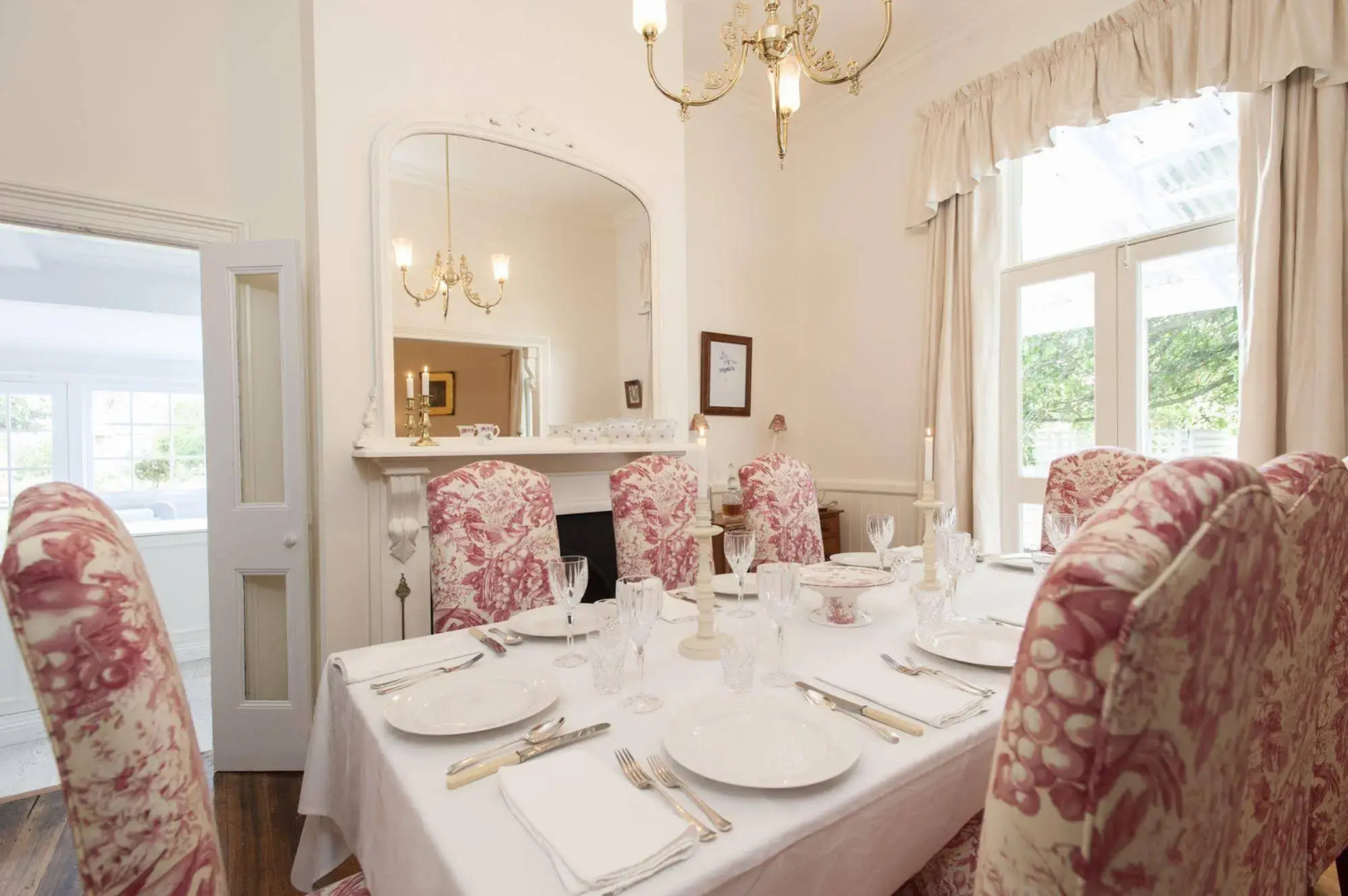 White Dove Cottage Bed and Breakfast